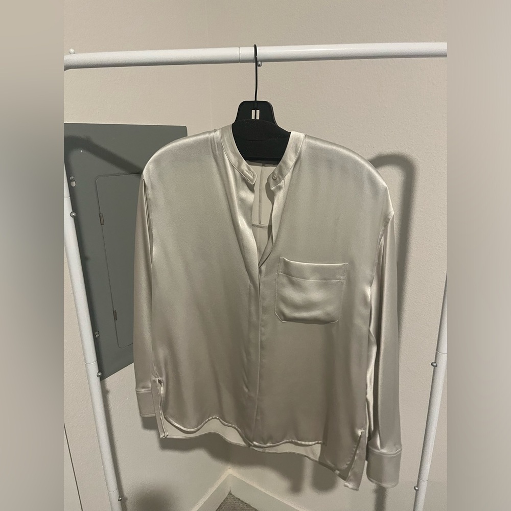 Vince silk blouse xs